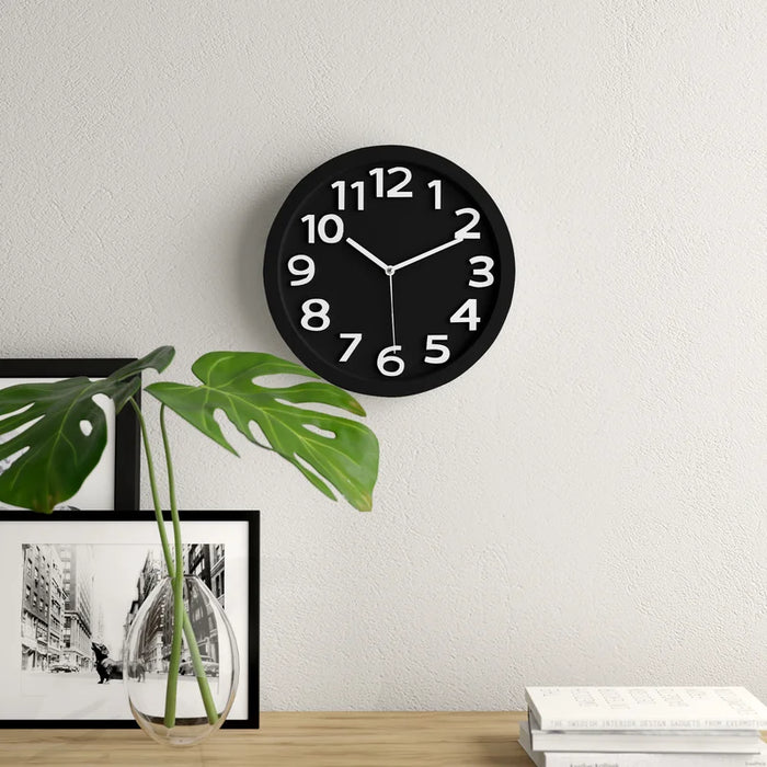 Vaseur Wall Clock