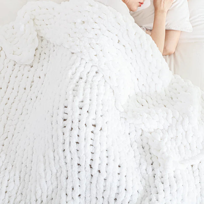 Chenille Chunky Knit Throw, Luxury Hand-Knitted Yarn Throw Blanket