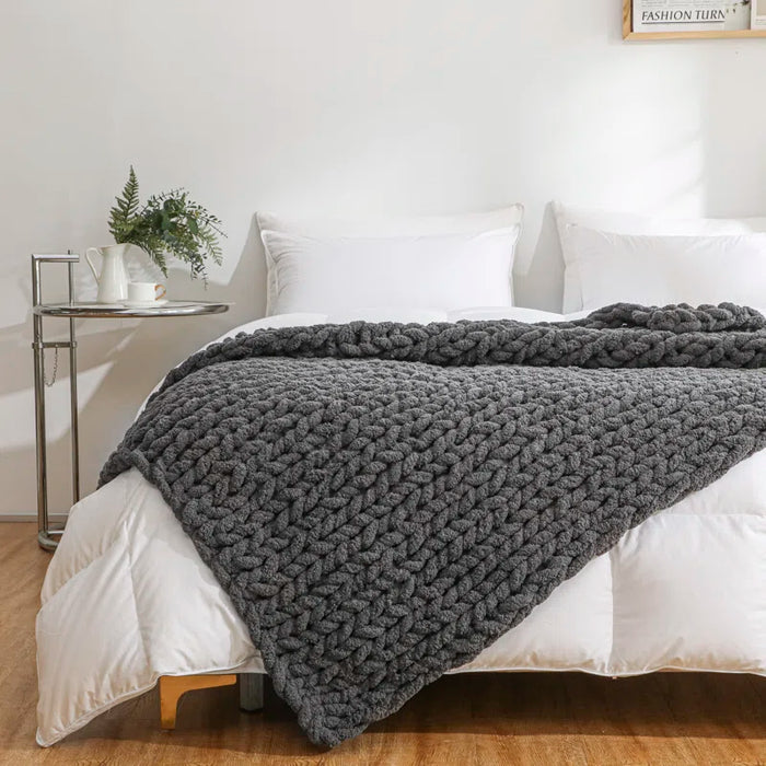 Chenille Chunky Knit Throw, Luxury Hand-Knitted Yarn Throw Blanket