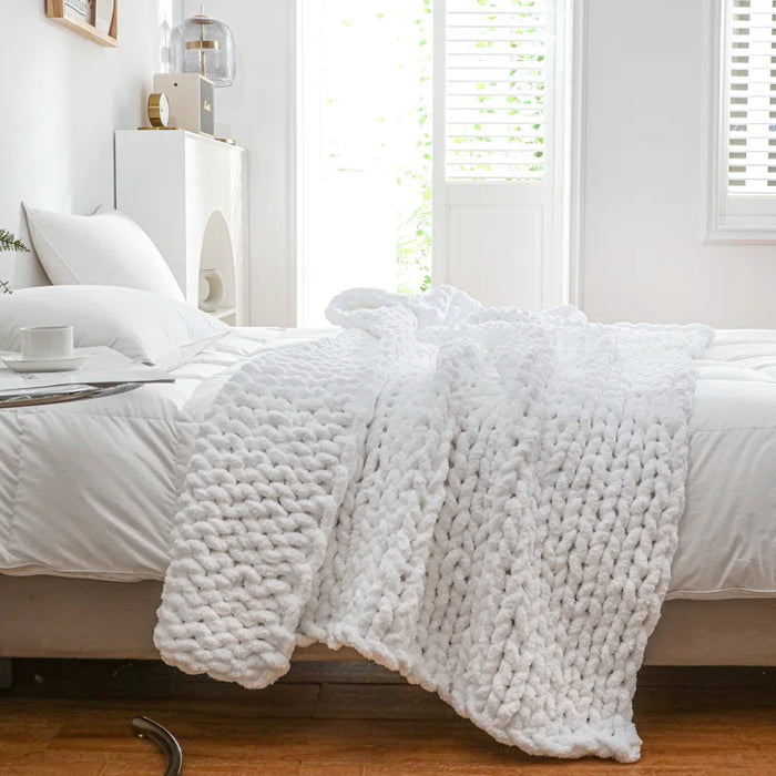 Chenille Chunky Knit Throw, Luxury Hand-Knitted Yarn Throw Blanket